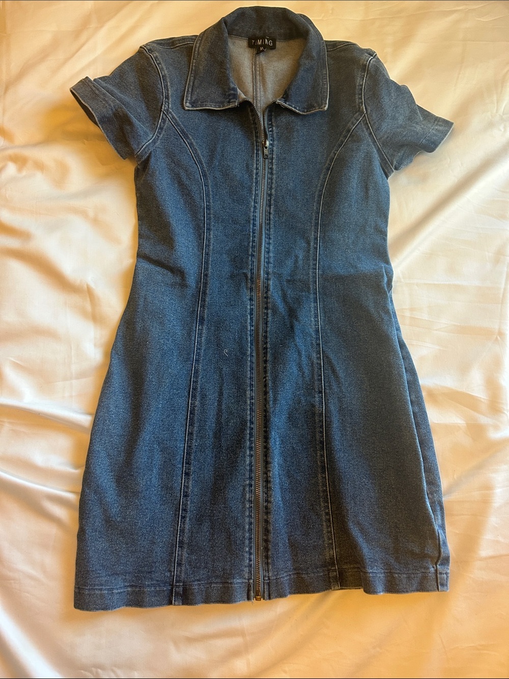 Timing Short-Sleeve Denim Zip Dress in Blue